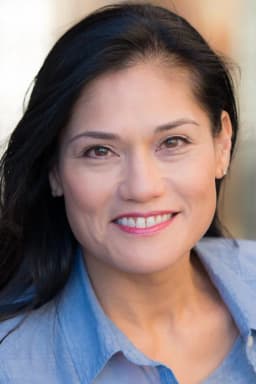 Celeste Oliva headshot