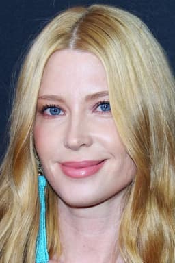 Emma Booth headshot