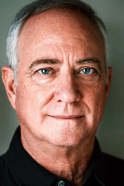 Greg Violand headshot