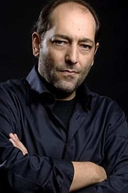 Tomás del Estal headshot