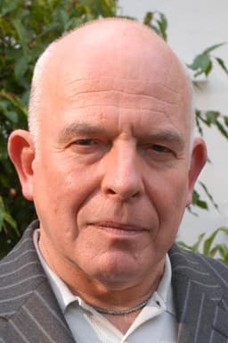 John Shrapnel headshot