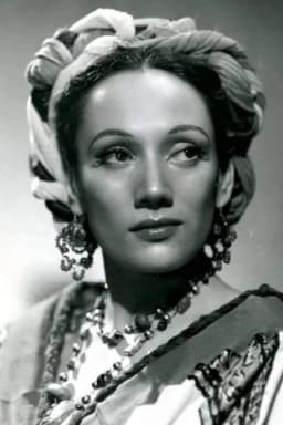 Estela Inda headshot
