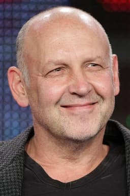 Nick Searcy headshot