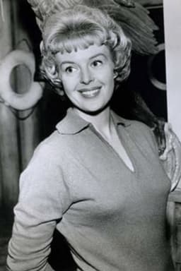 Patricia Donahue headshot