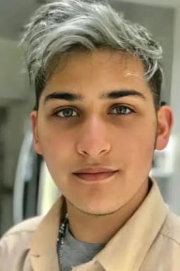 Ashton Frank headshot