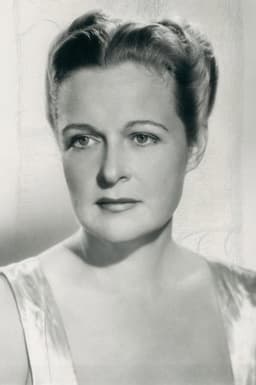 Selena Royle headshot