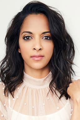 Sunita Deshpande headshot
