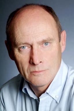 Patrick Malahide headshot