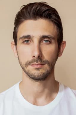 Emiliano Zurita headshot