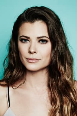 Peyton List headshot
