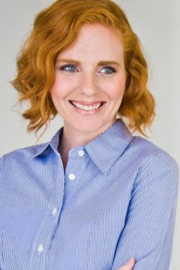 Elizabeth Rhoades headshot