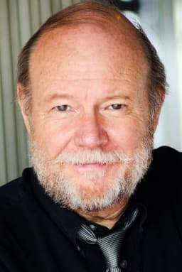 Steve Sealy headshot