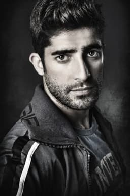 Alberto Ferreiro headshot
