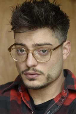 Andrew Lawrence headshot