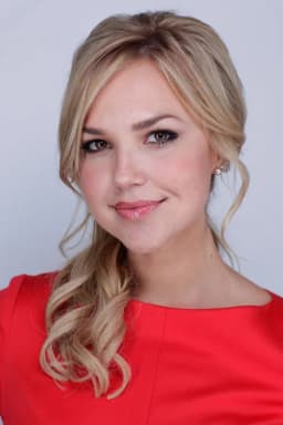 Arielle Kebbel headshot