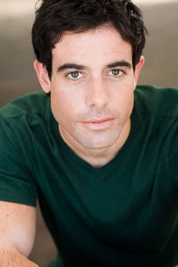 Aaron Michael Metchik headshot
