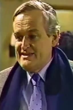 Raleigh Bond headshot