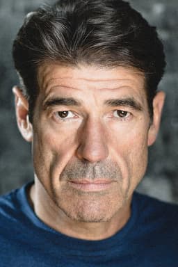 Steven Hartley headshot