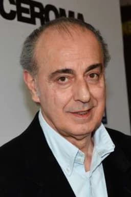 Armando De Razza headshot
