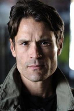 Sam Ball headshot