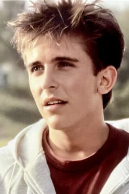 Charlie Schlatter headshot