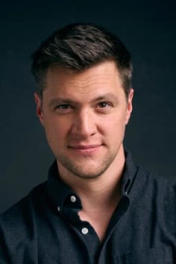 Shane McRae headshot