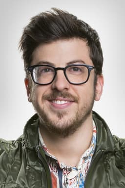 Christopher Mintz-Plasse headshot
