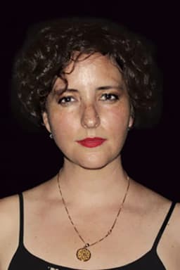 Joanna Larequi headshot