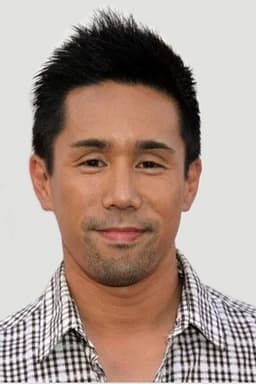 Parry Shen headshot