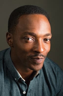 Anthony Mackie headshot
