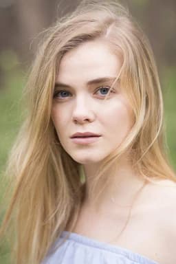 Leah McNamara headshot