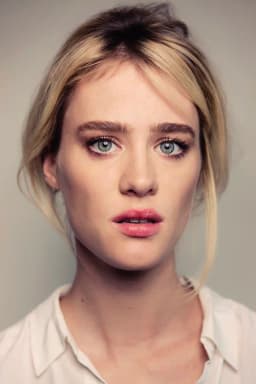 Mackenzie Davis headshot