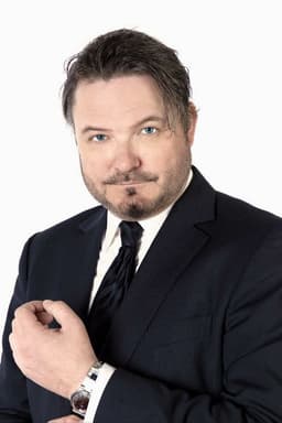 Lee Tockar headshot