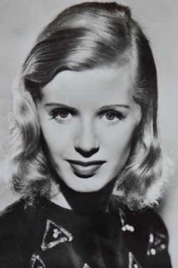 Peggy Evans headshot