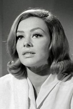 Judi Meredith headshot