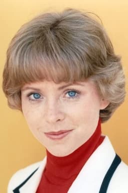 Lauren Tewes headshot