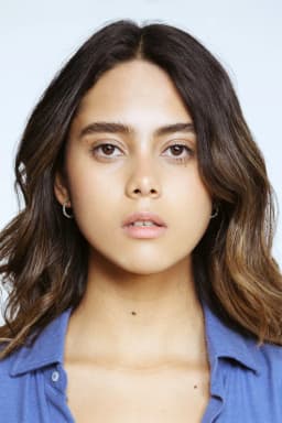 Renata Vaca headshot