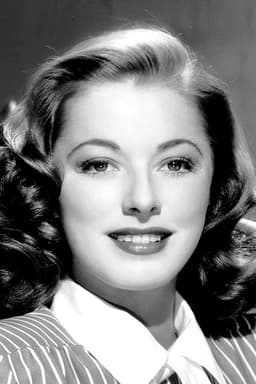 Eleanor Parker headshot