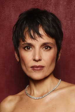 Elena Anaya headshot