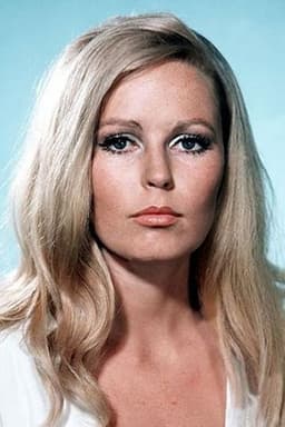 Veronica Carlson headshot