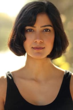Rakhee Thakrar headshot