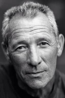Israel Horovitz headshot