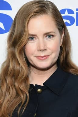 Amy Adams headshot