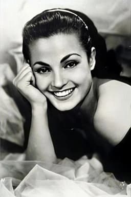 Carmen Sevilla headshot
