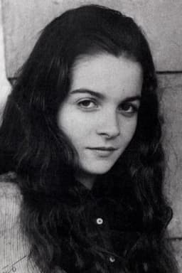 Tina Romero headshot