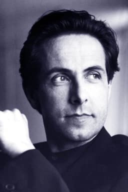 Clive Barker headshot