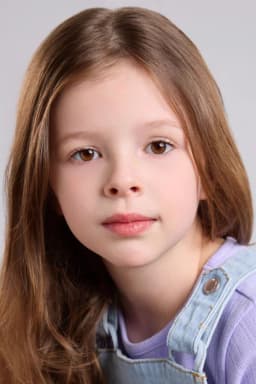 Georgia Blake headshot
