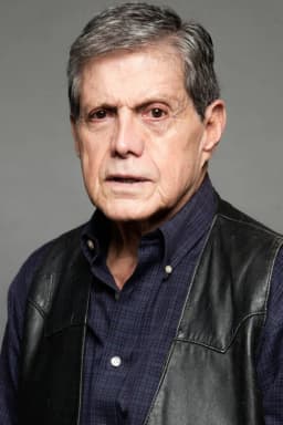 Héctor Bonilla headshot