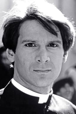 Philip Anglim headshot