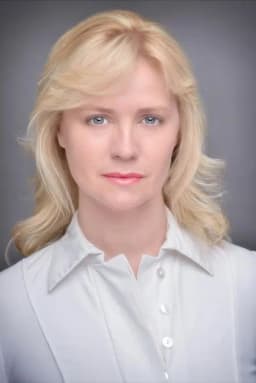 Ana Sofrenović headshot